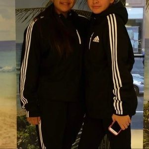 Adidas Sz 2XL full zip windbreaker